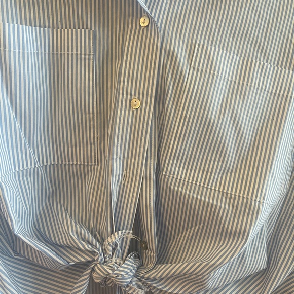NWT cropped white shirt with blue stripes button down - Picture 8 of 11